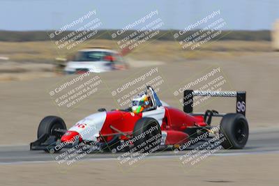 media/Oct-30-2022-CalClub SCCA (Sun) [[310aff4a96]]/Race Group 2/Race (Grapevine)/